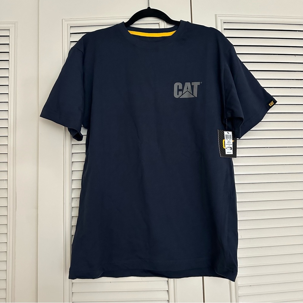 NWT Men’s Caterpillar Logo T-Shirt Size M
